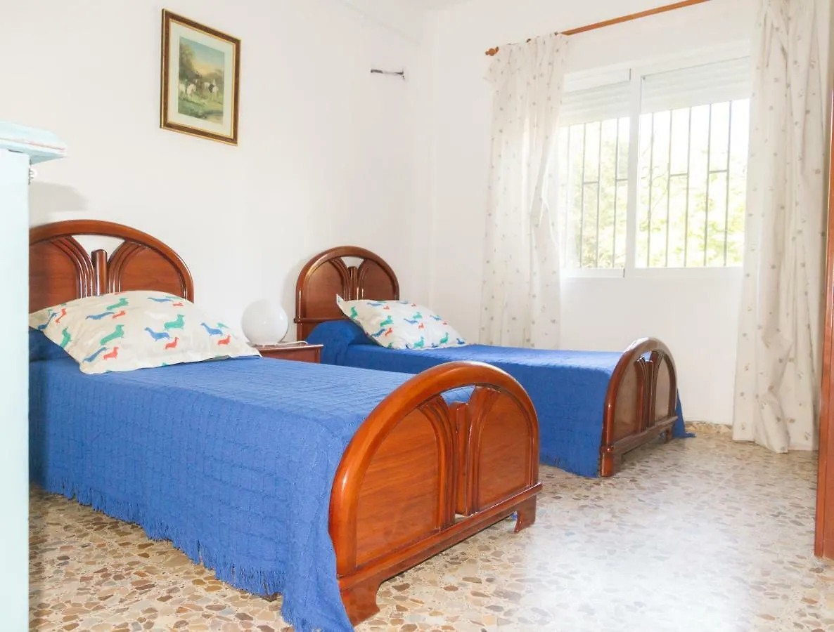 Fantástico chalet con piscina en Avenida del Brillante Córdoba