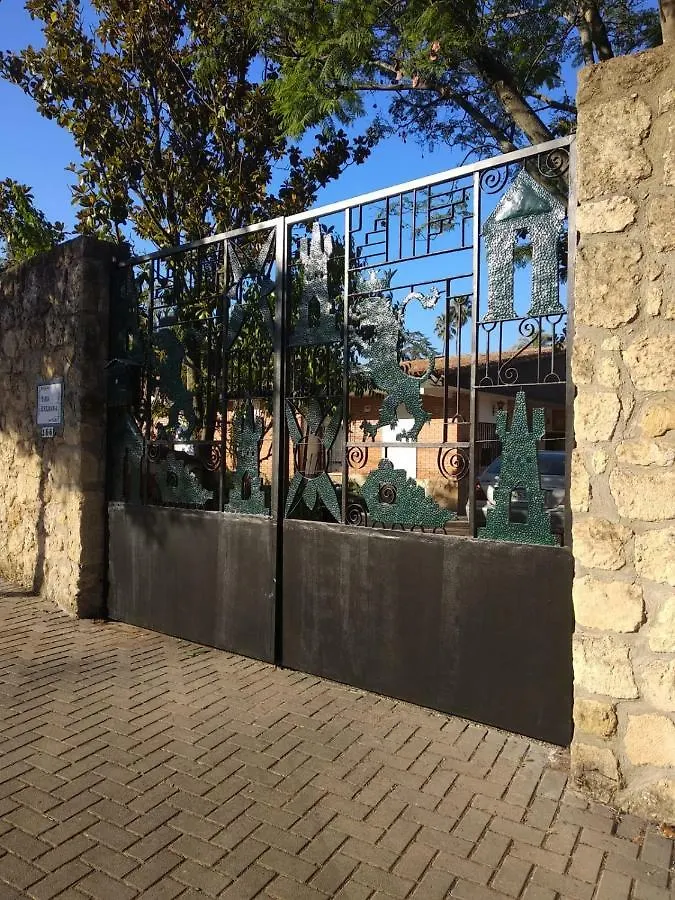 Fantastico Chalet Con Piscina En Avenida Del Brillante Cordoba 0*,  Spain